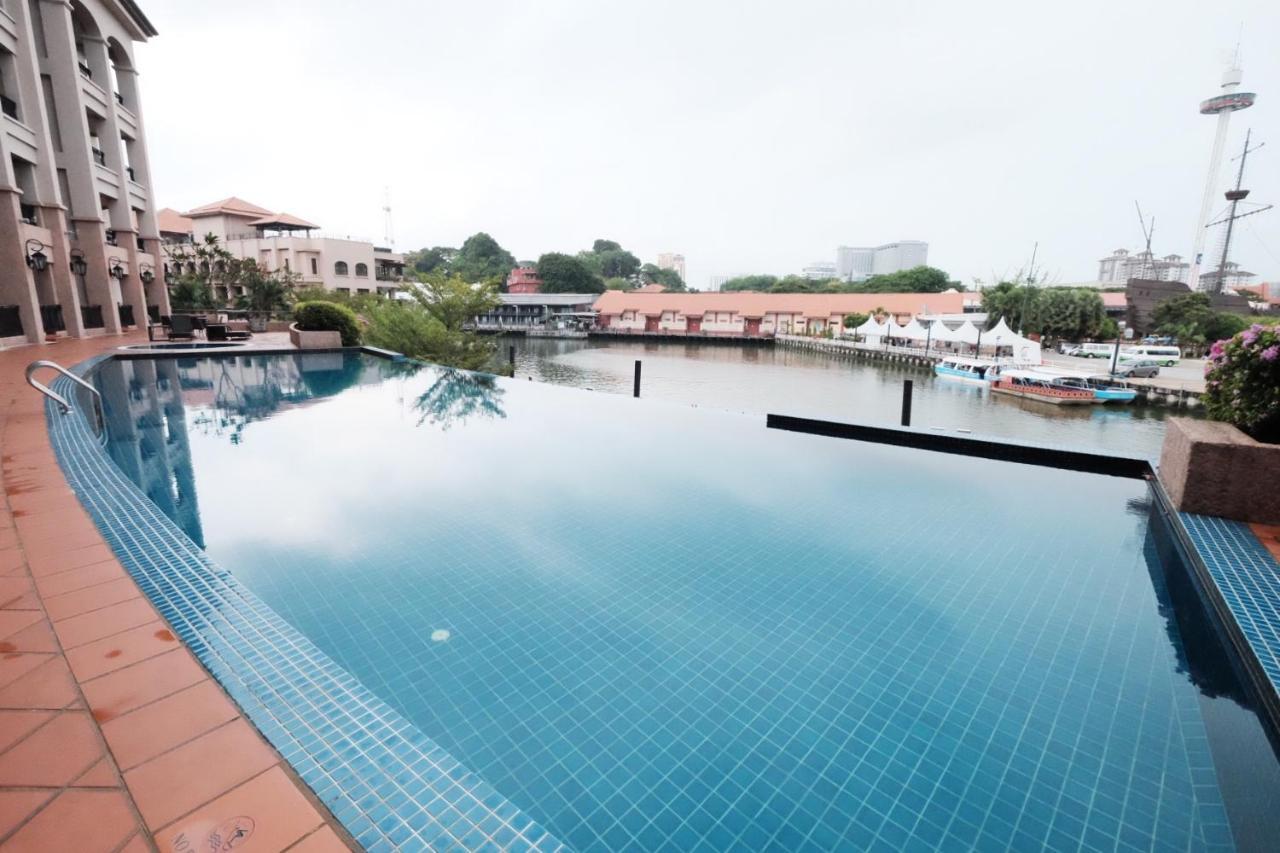 Luxury On Melaka River Екстериор снимка